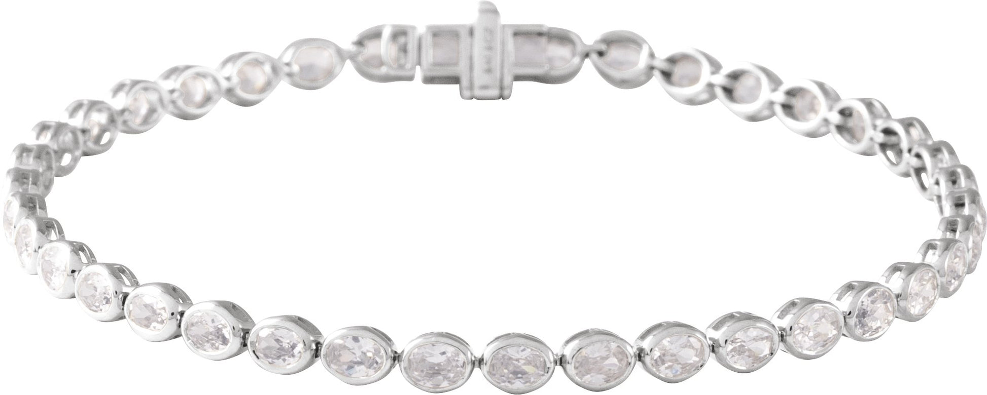 4 9/10 Ctw Oval Lab-Grown Diamond Line Bracelet