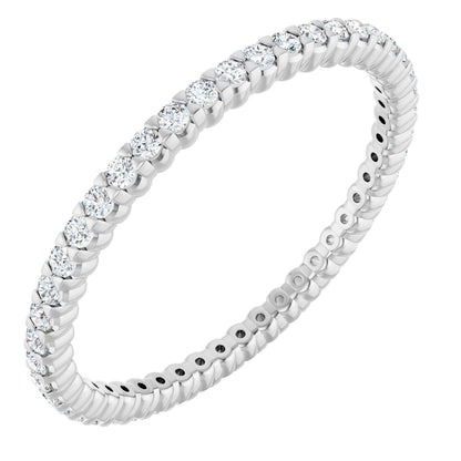 1/2 Ctw Lab-Grown Diamond Eternity Band